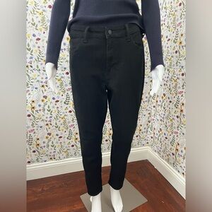 Old Navy Women's High Rise Wow Straight Black Jeans in Size 12 Short